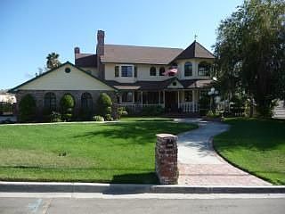 1st image of 44305 Mayberry Ave