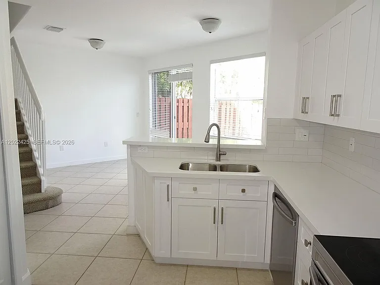 5460 NW 107th Ave #115 — Photo 10