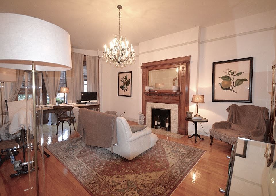 1st image of 38 W 69th St APT 3A