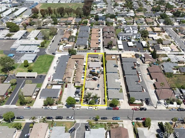 2028 Wallace Ave #C, Costa Mesa, CA 92627