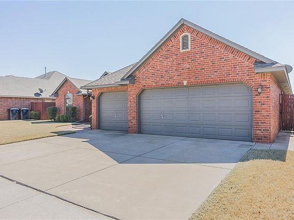 2nd image of 3016 SW 139th St