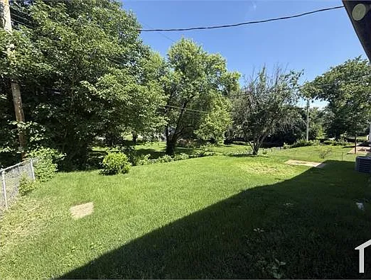 9732 Gloucester Dr — Photo 23