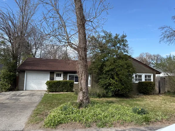 11409 Manchester Rd, Saint Louis, MO 63122