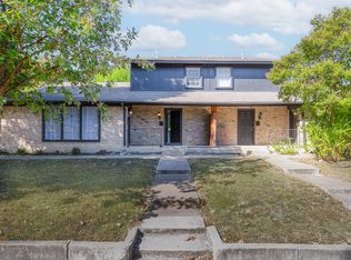 7200 Creekside Dr APT C, Austin, TX 78752