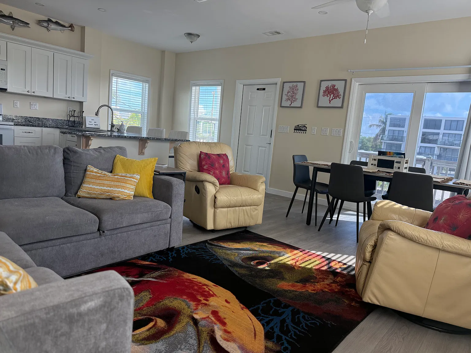 3 bed, 2.5 bath, 1440 sqft, $4,700 — Photo 4