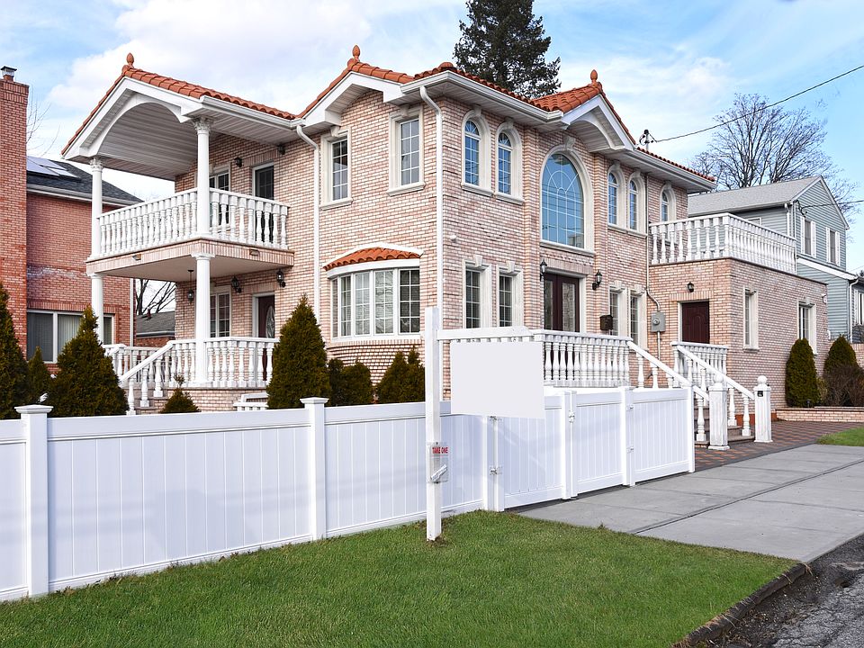 1st image of 24809 Rushmore Ave