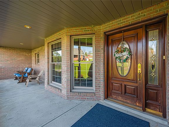 3rd image of 1040 Whitehead Ln