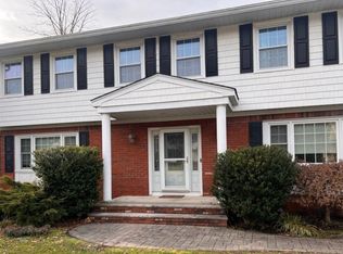 28 Knox Ter, Totowa, NJ 07512