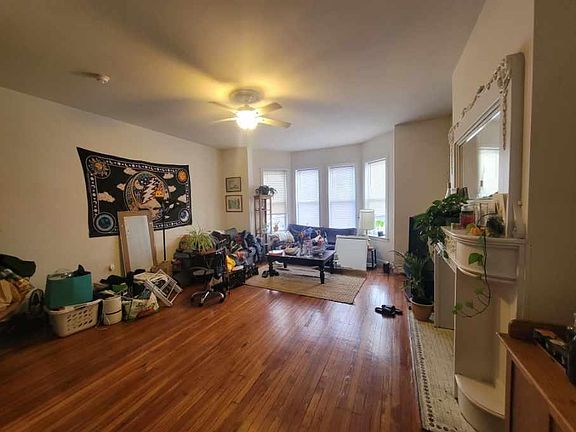 3rd image of 4511 Kingsessing Ave Floor 2