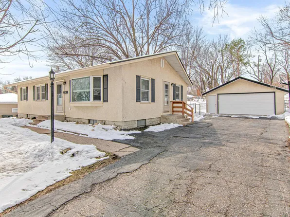 3348 72nd St E, Inver Grove Heights, MN 55076