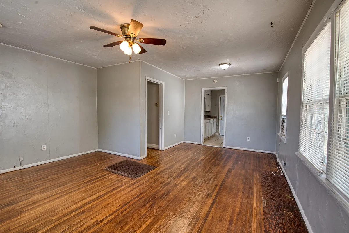 Building Photo - 3028 NW 28th St