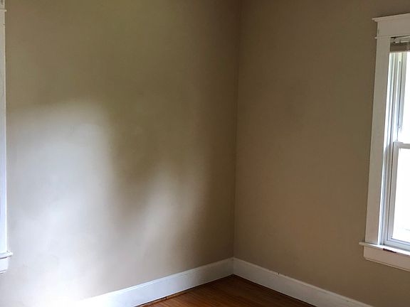 3rd image of 2320 Sanford Ave