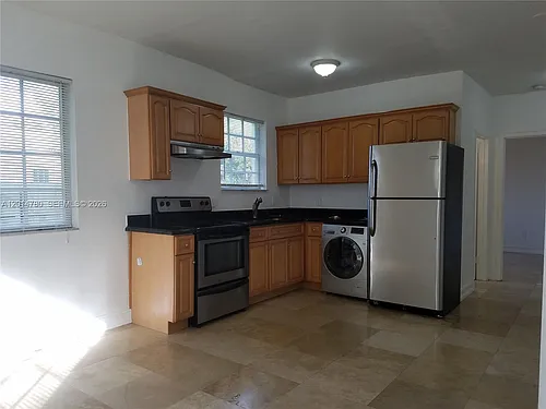 1609 SW 14th St #102 Photo 1