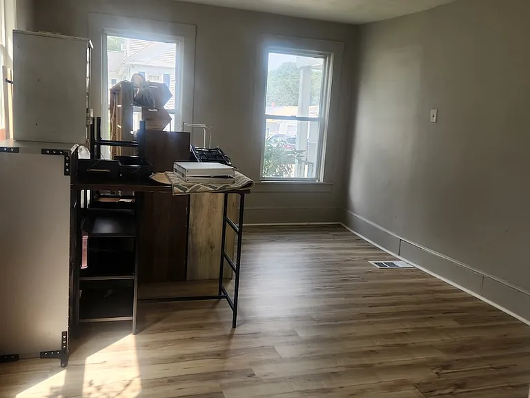 12 Lincoln St #1 — Photo 3