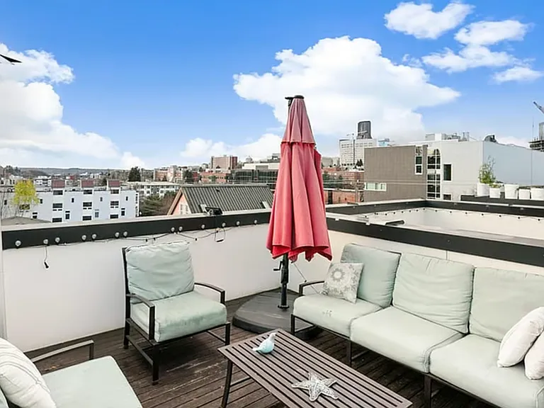 933A 13th Ave — Photo 12
