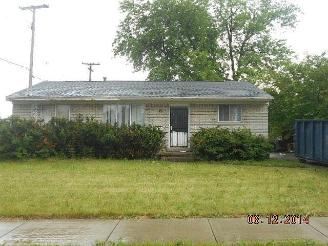 2nd image of 29421 Andover St