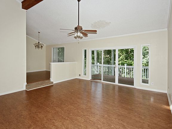 5th image of 3354 Wellesley Point NW