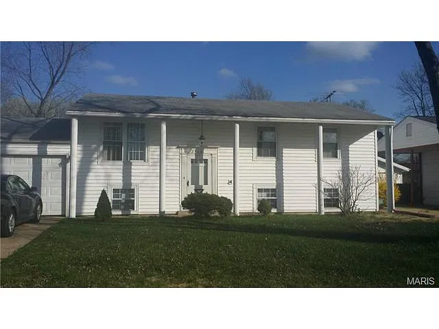 2540 Grants Pkwy photo 1