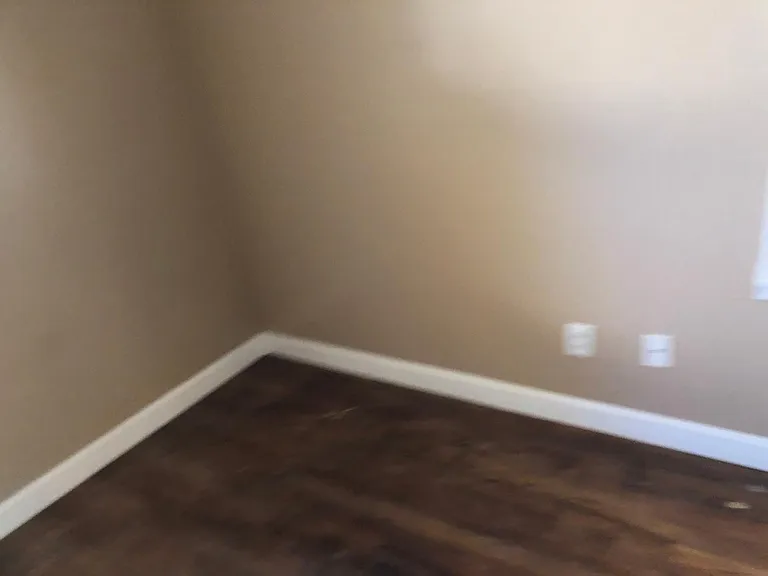 13931 Marshall Ave — Photo 5