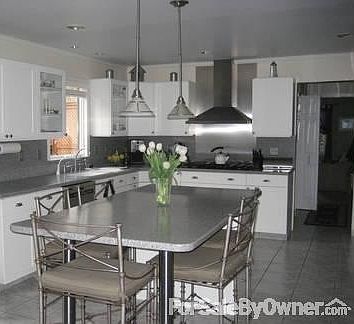 Kitchen w/ Large Center Island