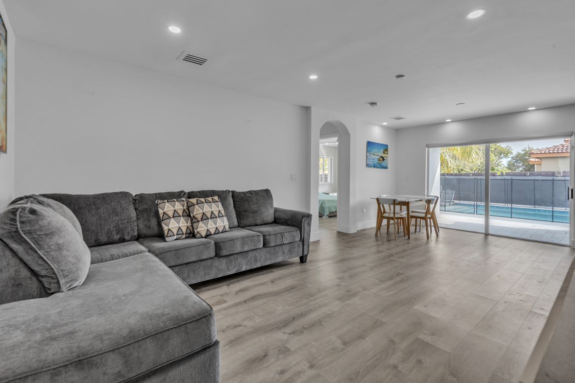 next background image