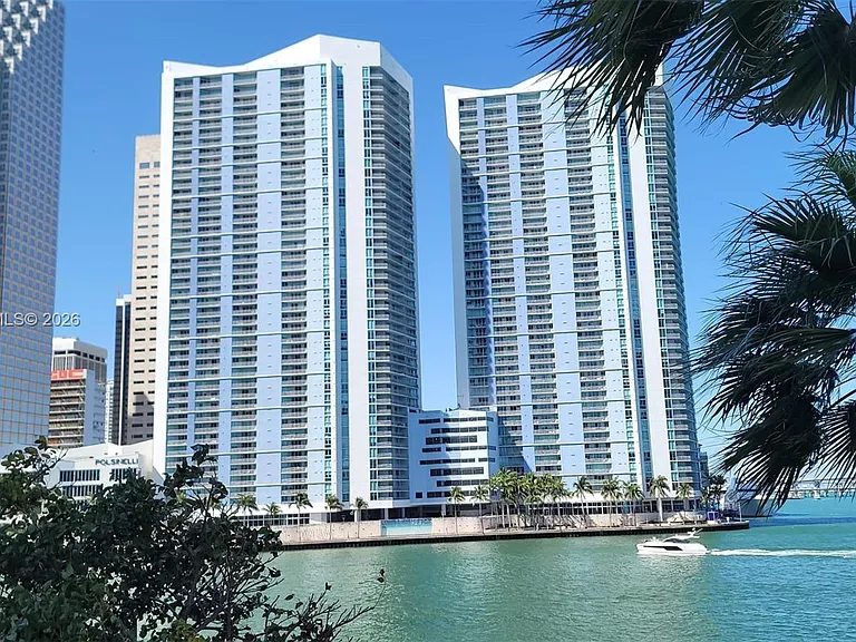 325 S Biscayne Blvd #3321 — Photo 2