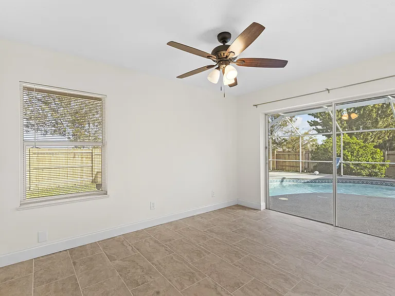 2141 SW Bayshore Blvd — Photo 22