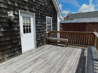 113 Turner St #B, Beaufort, NC 28516