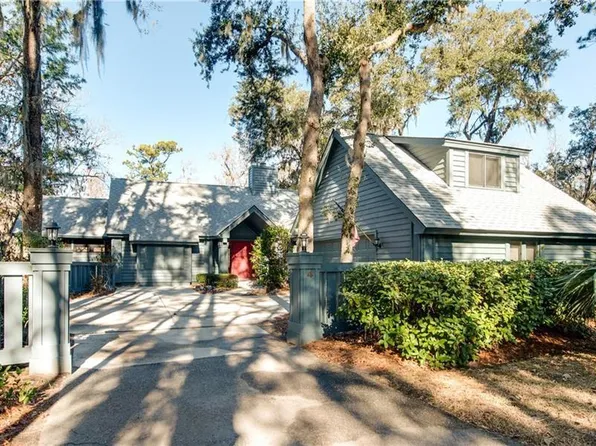 4 Wisteria Ln, Hilton Head Island, SC 29928