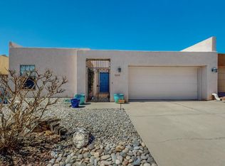 6009 Vista Campo Rd NE, Albuquerque, NM 87109