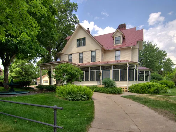 606 Superior Street, Chippewa Falls, WI 54729