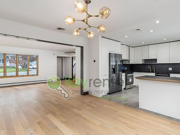 2nd image of 755 Spring Valley Rd