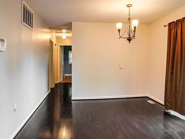 5209 W Maple Shade Ln — Photo 13