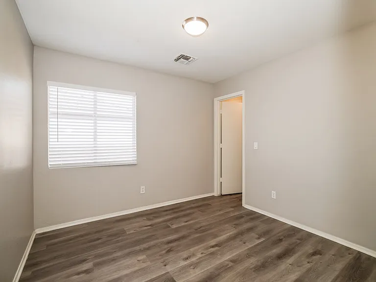 21940 W Casey Ln — Photo 17