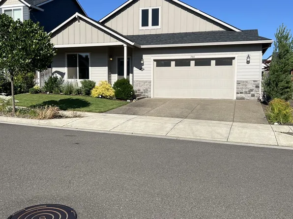 3960 N Bruce Dr, Newberg, OR 97132