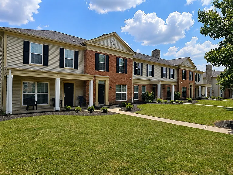 The Bradford at Easton Apartment Homes — Photo 39