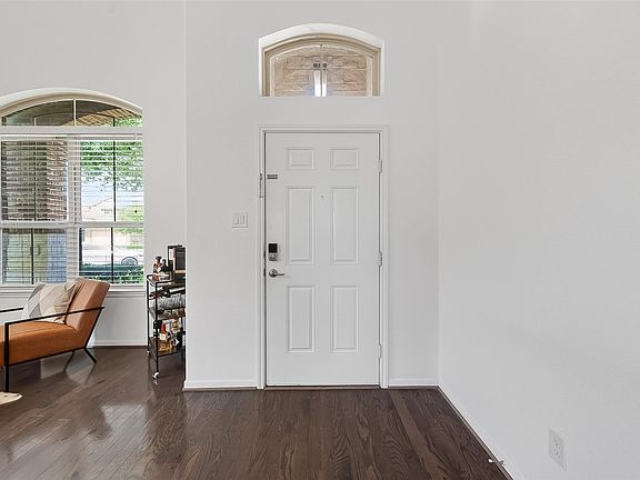 5th image of 29011 Dryander Forest Ct