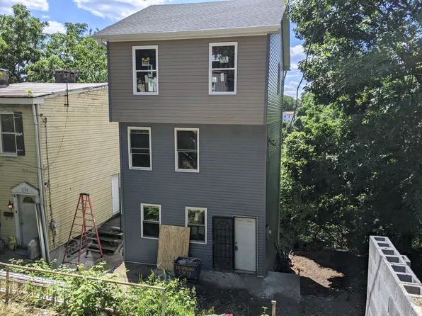 3217 Romeo St, Pittsburgh, PA 15213