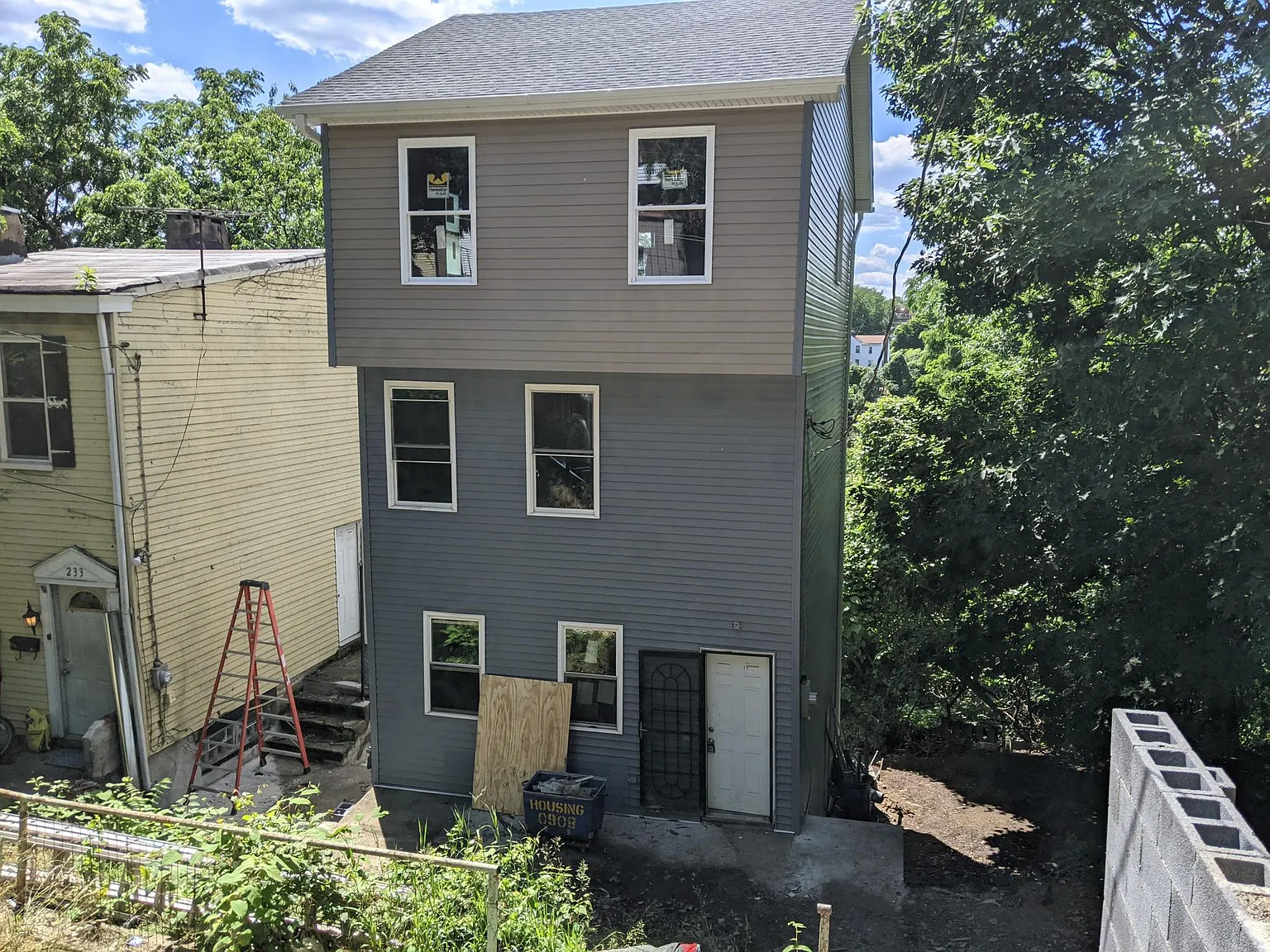 3217 Romeo St photo 1