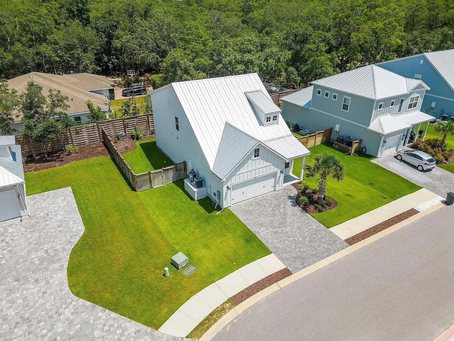 4 bed, 3.5 bath, 2144 sqft, $3,650 — Photo 3
