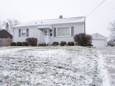 274 E State St, Barberton, OH, 44203
