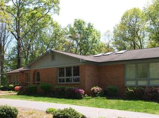 1725 McRee Rd, Newton, NC 28658