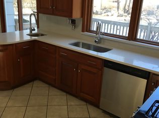 8 Summit Dr, New City, NY 10956