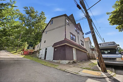 2822 Salisbury St Photo 1