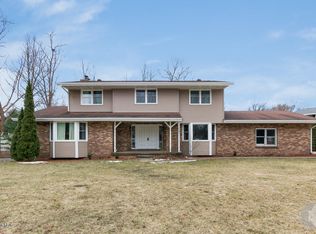 2385 Cress Creek Dr, Muskegon, MI 49444