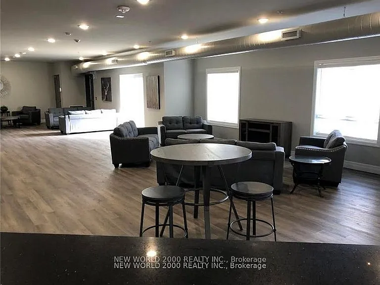501 Frontenac St #106 — Photo 12