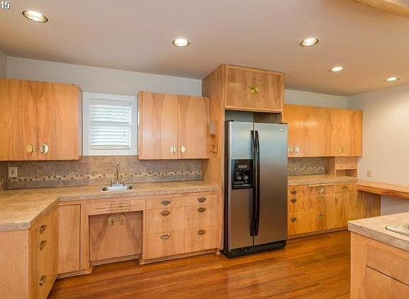 5th image of 4417 NE 179th St