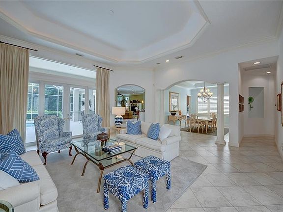 5th image of 4658 SE Waterford Dr