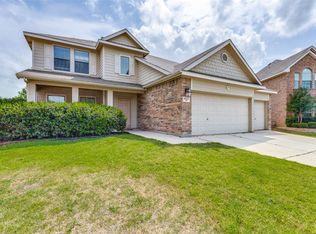 8233 Delafield Dr, Fort Worth, TX 76131