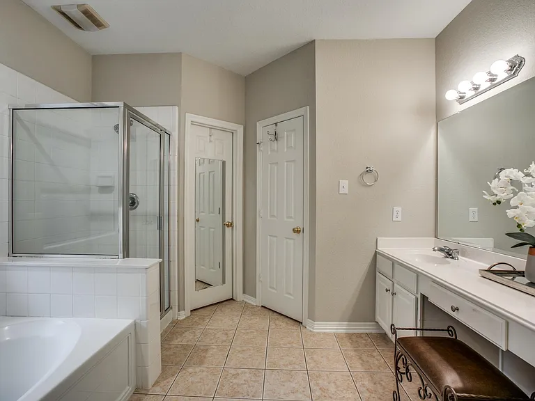 21226 Willow Glade Dr — Photo 21